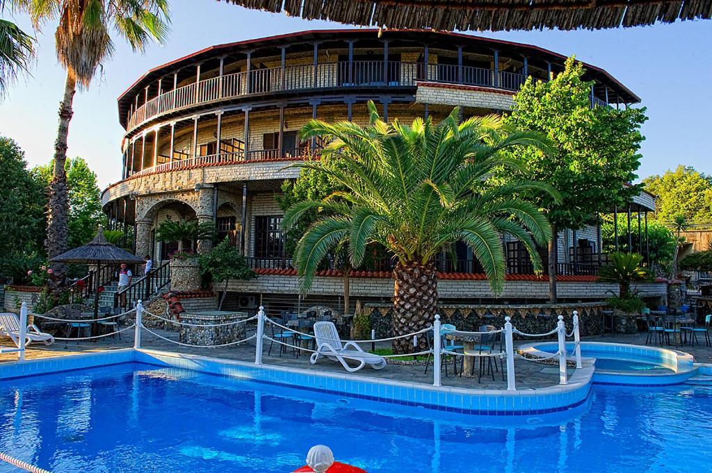 Nepheli Hotel Kastrosikia Exterior photo