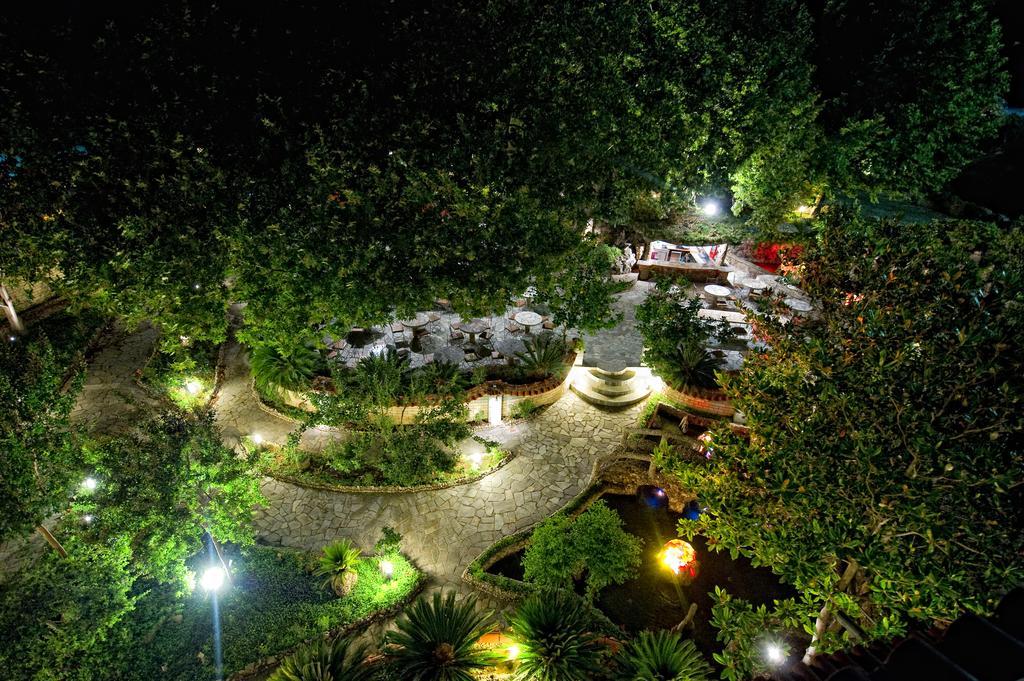 Nepheli Hotel Kastrosikia Exterior photo
